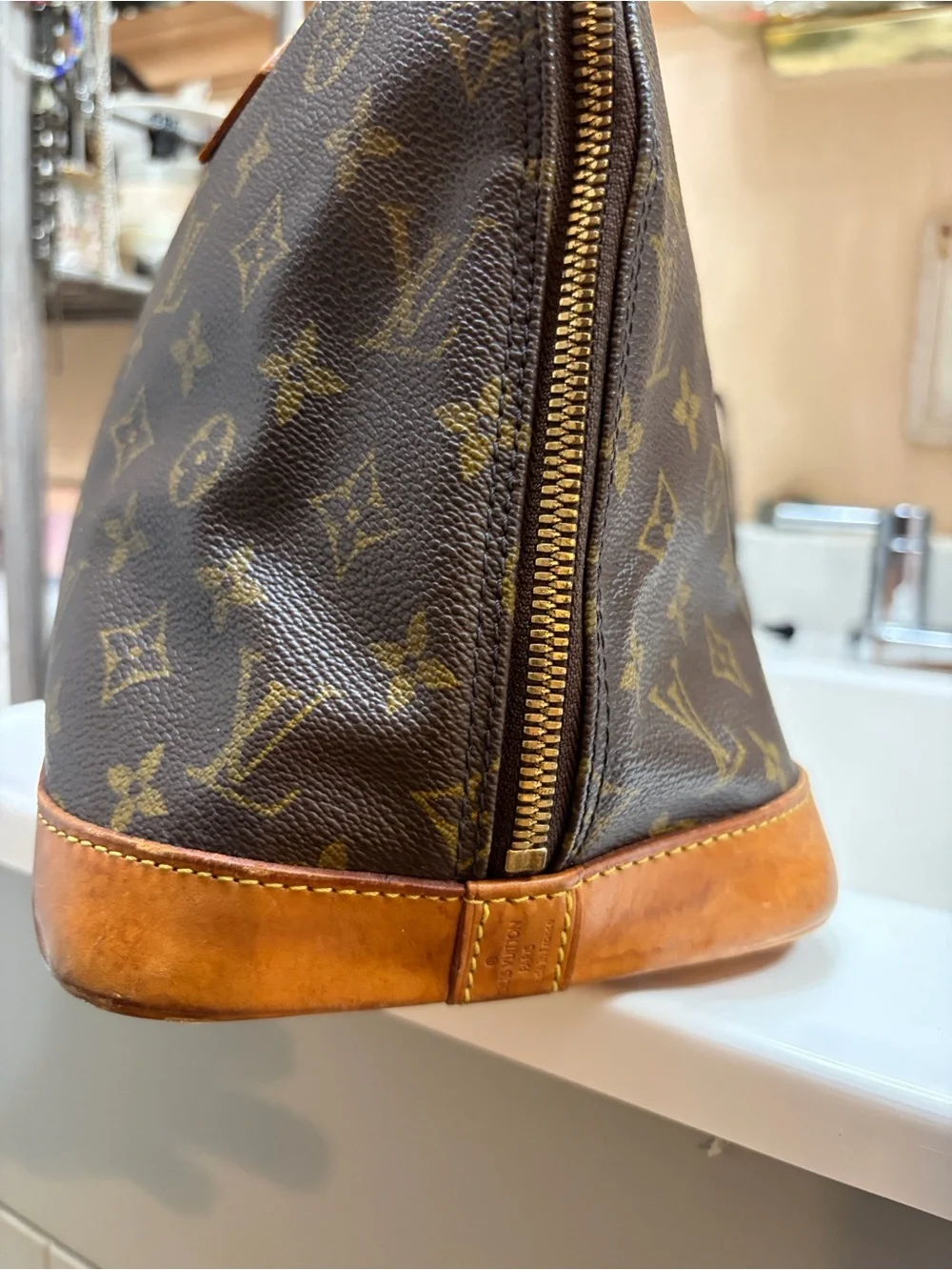 Authentic Louis Vuitton Alma PM TH1927 Original Owner w/ Strap & Wallet - Picture 7 of 16